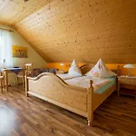 Homestay szállás Gaestehaus Moni Jaeger Weyher