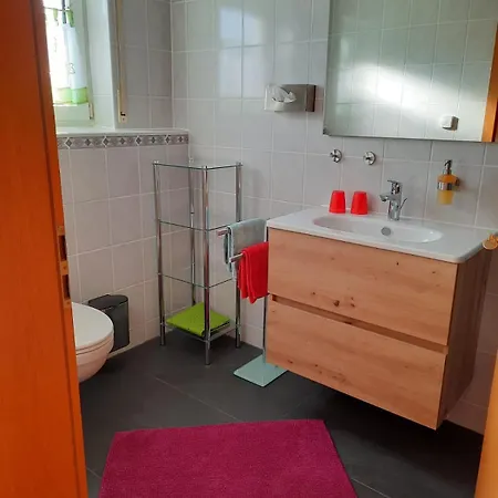 Gaestehaus Moni Jaeger * Weyher