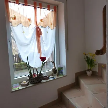Homestay Gaestehaus Moni Jaeger *
