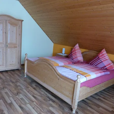 Gaestehaus Moni Jaeger * Weyher