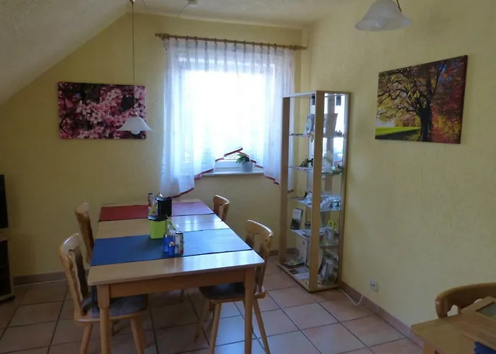 Rum i privatbostad Gaestehaus Moni Jaeger Weyher